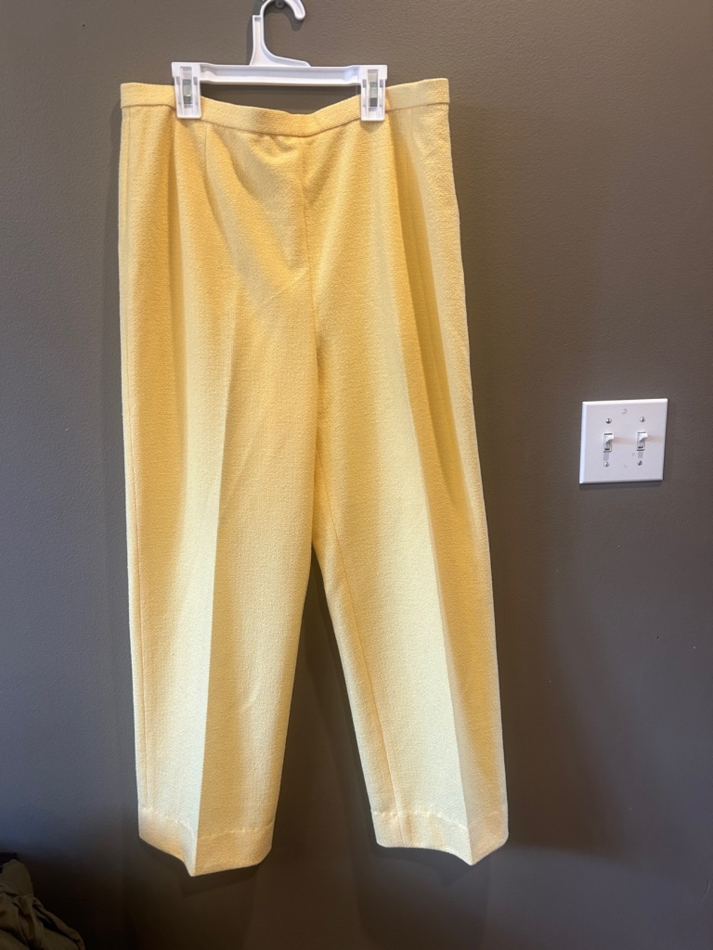 Vintage Bleyle
Bright Yellow Pants size 18